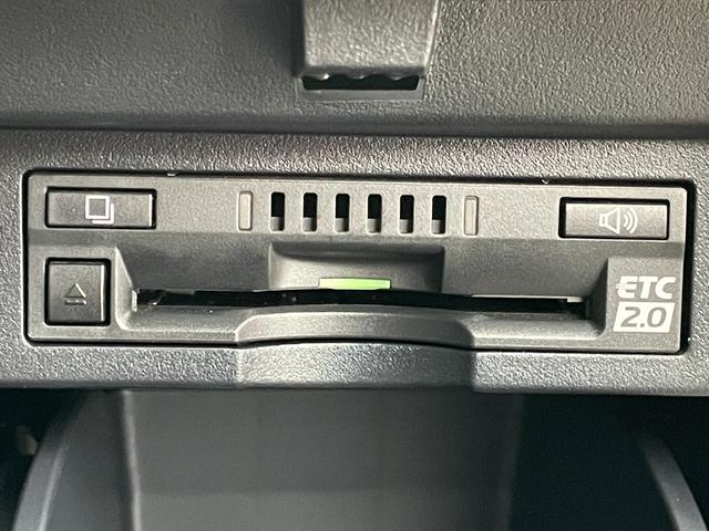 ヴェルファイア ２．５Ｚ　Ａエディション　ワンオーナー　純正１２．１インチフリップダウンモニター　純正９インチナビ　フルセグ　バックカメラ　純正前方ドラレコ　スマートキー２本　純正１８インチアルミホイール　純正フロアマット　パーキングソナー（12枚目）