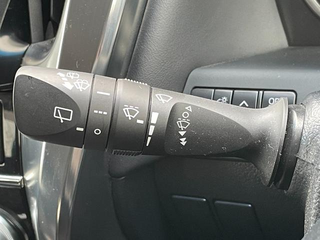 ヴェルファイア ２．５Ｚ　Ａエディション　ワンオーナー　純正１２．１インチフリップダウンモニター　純正９インチナビ　フルセグ　バックカメラ　純正前方ドラレコ　スマートキー２本　純正１８インチアルミホイール　純正フロアマット　パーキングソナー（22枚目）