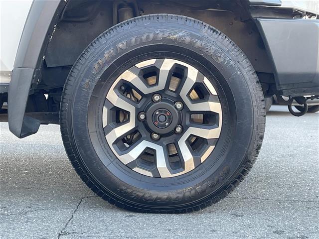 ランドクルーザー７０ ＡＸ　７インチディスプレイオーディオ　バックカメラ　純正１６型アルミホイール　純正フロアマット　センターデフロック　ダウンヒルアシストコントロール　本革ステアリング　ＬＥＤヘッドライト　寒冷地仕様　ＥＴＣ（15枚目）