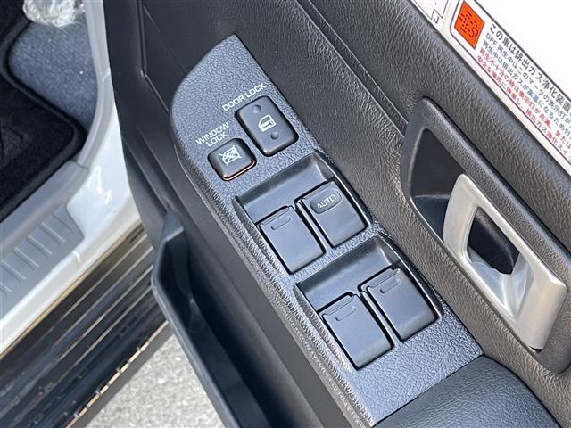 ランドクルーザー７０ ＡＸ　７インチディスプレイオーディオ　バックカメラ　純正１６型アルミホイール　純正フロアマット　センターデフロック　ダウンヒルアシストコントロール　本革ステアリング　ＬＥＤヘッドライト　寒冷地仕様　ＥＴＣ（19枚目）