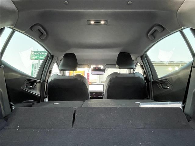 プリウス Ｚ　純正ナビ付１２．３型ディスプレイ　フルセグ　全周囲カメラ　黒レザーシート　前席エアシート・シートヒーター　１００Ｖ充電　Ｍｉｒａｃａｓｔ　デジタルミラー　ＢＳＭ　純正１９インチＡＷ　純正フロアマット（42枚目）