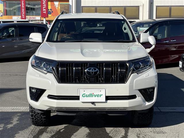 ランドクルーザープラド ＴＸ　Ｌパッケージ　７０ｔｈアニバーサリーリミテッド　純正９インチナビ　フルセグ　ＨＤＭＩ　Ｂｌｕｅｔｏｏｔｈ　フロント・バックカメラ　ホワイトレタータイヤ　前後ドライブレコーダー　スマートキー２本　シートエアコン　茶革　衝突軽減ブレーキ　レーンアシスト（17枚目）