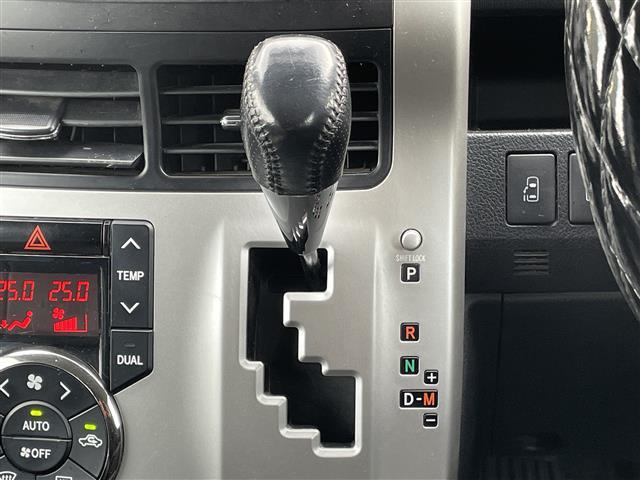 ヴォクシー ＺＳ　煌　純正７インチワイドナビ　バックカメラ　フリップダウンモニター　両側電動スライドドア　パドルシフト　ＨＩＤヘッドライト　ＨＩＤフォグランプ　ＥＴＣ　Ｂｌｕｅｔｏｏｔｈ　フルセグ　ミュージックサーバー（26枚目）