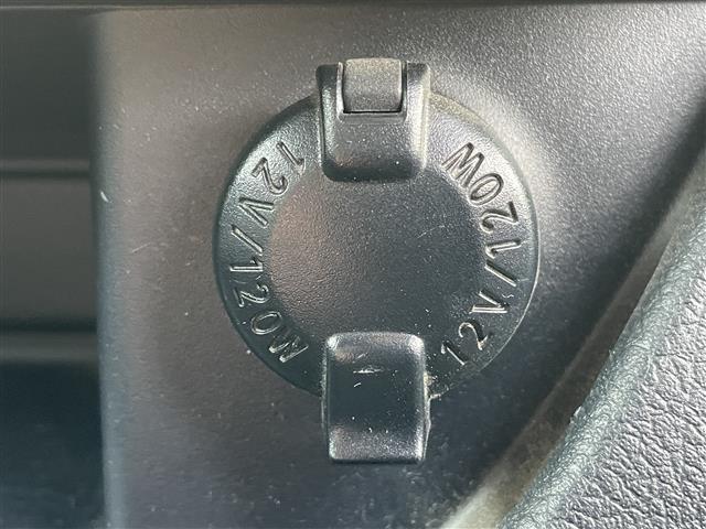 ヴォクシー ＺＳ　煌　純正７インチワイドナビ　バックカメラ　フリップダウンモニター　両側電動スライドドア　パドルシフト　ＨＩＤヘッドライト　ＨＩＤフォグランプ　ＥＴＣ　Ｂｌｕｅｔｏｏｔｈ　フルセグ　ミュージックサーバー（31枚目）