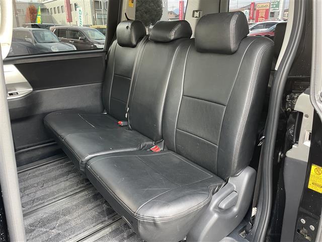 ヴォクシー ＺＳ　煌　純正７インチワイドナビ　バックカメラ　フリップダウンモニター　両側電動スライドドア　パドルシフト　ＨＩＤヘッドライト　ＨＩＤフォグランプ　ＥＴＣ　Ｂｌｕｅｔｏｏｔｈ　フルセグ　ミュージックサーバー（34枚目）