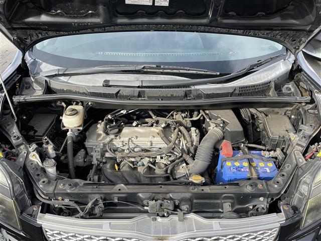 ヴォクシー ＺＳ　煌　純正７インチワイドナビ　バックカメラ　フリップダウンモニター　両側電動スライドドア　パドルシフト　ＨＩＤヘッドライト　ＨＩＤフォグランプ　ＥＴＣ　Ｂｌｕｅｔｏｏｔｈ　フルセグ　ミュージックサーバー（43枚目）