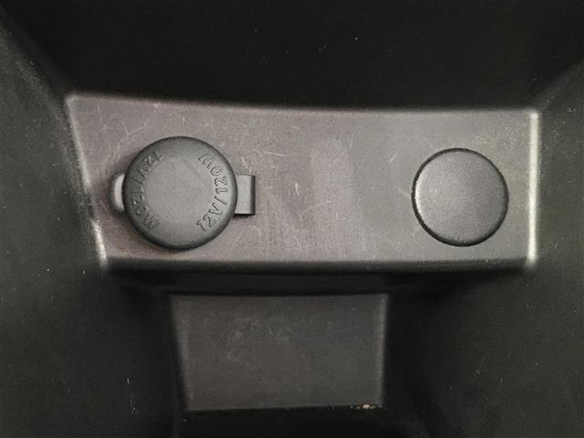 XG 純正オーディオ/FM/AM/CD/プッシュスタート/スマートキー/横滑り防止装置/ヘッドライトレベライザー/ハロゲンヘッドライト/純正フロアマット/電動格納ミラー(30枚目)
