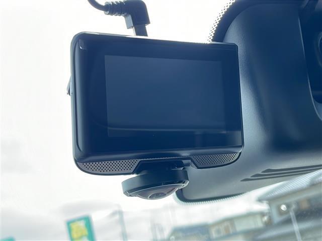 セレナ ハイウェイスター S-ハイブリッド 純正SDナビ・Bluetooth CD DVD・TV フルセグ・バックカメラ 純正フリップダウン後席モニター アイドリングストップ クルーズコントロール 両側パワースライドドア レザーシート(8枚目)