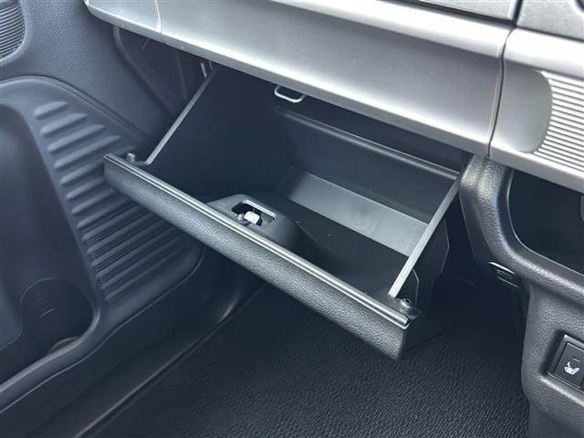 スペーシアギア ハイブリッドXZ 純正ナビ フルセグTV Bluetooth DVD再生 アラウンドビューモニター 前後ドライブレコーダー 後席サーキュレーター シートヒーター 両側パワースライドドア 純正フロアマット ETC(26枚目)