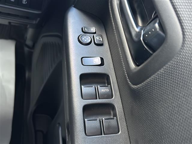 スペーシアギア ハイブリッドXZ 純正ナビ フルセグTV Bluetooth DVD再生 アラウンドビューモニター 前後ドライブレコーダー 後席サーキュレーター シートヒーター 両側パワースライドドア 純正フロアマット ETC(29枚目)