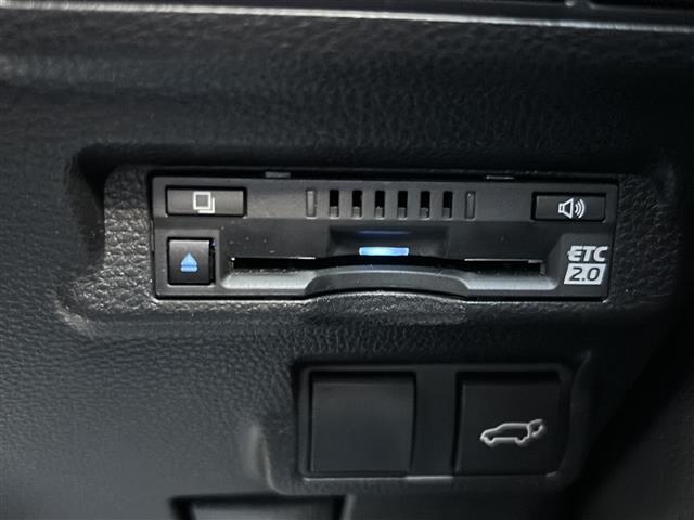 カローラクロス ハイブリッド Z 純正ナビ フルセグTV Bluetooth 前後ドライブレコーダー アラウンドビューモニター ガラスルーフ パワーバックドア パワーシート ETC クルーズコントロール シートヒーター ハーフレザー(9枚目)