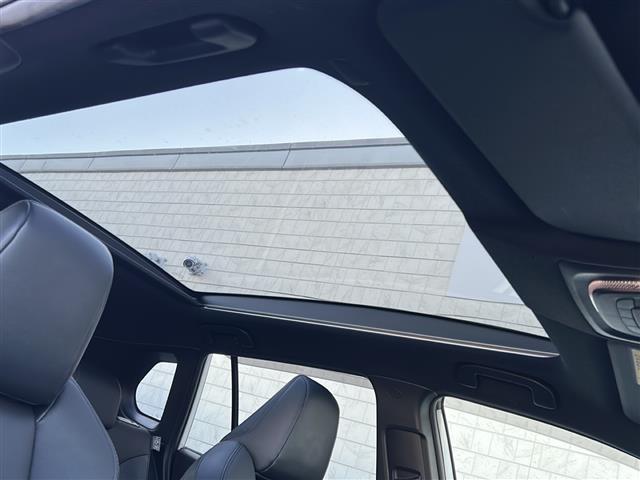 カローラクロス ハイブリッド Z 純正ナビ フルセグTV Bluetooth 前後ドライブレコーダー アラウンドビューモニター ガラスルーフ パワーバックドア パワーシート ETC クルーズコントロール シートヒーター ハーフレザー(10枚目)