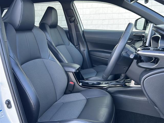 カローラクロス ハイブリッド Z 純正ナビ フルセグTV Bluetooth 前後ドライブレコーダー アラウンドビューモニター ガラスルーフ パワーバックドア パワーシート ETC クルーズコントロール シートヒーター ハーフレザー(18枚目)