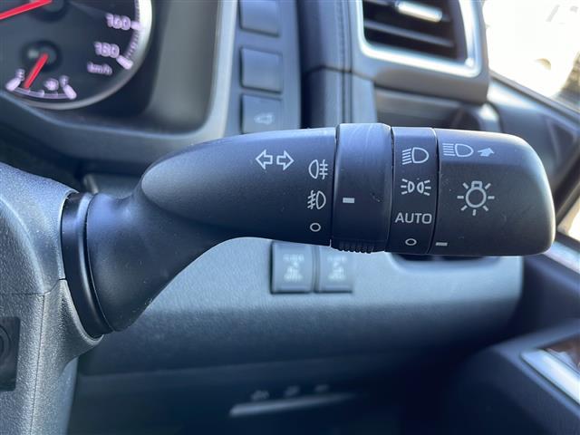 グランエース プレミアム 純正ナビ フルセグTV アラウンドビューモニター Bluetooth デジタルインナーミラー 前後ドライブレコーダー パワーバックドア レザーシート 三列シート シートヒーター 後席エアコン ETC(27枚目)