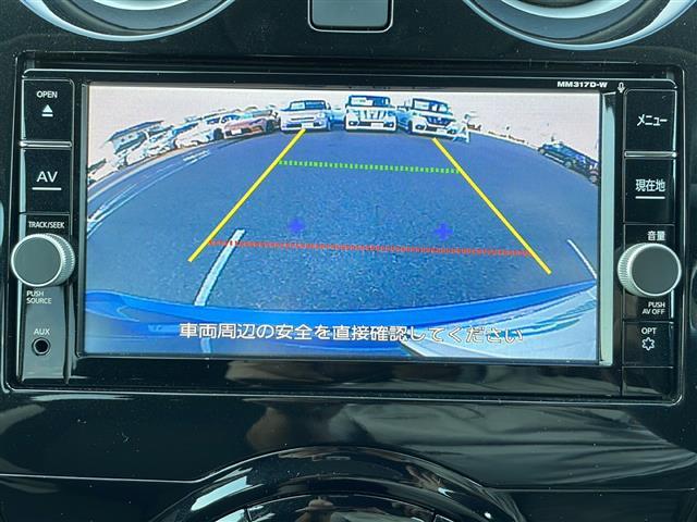 ノート e-パワー X 純正ナビ Bluetooth フルセグ CD DVD ETC エマージェンシーブレーキ 横滑り防止 レーンキープアラート ウィンカーミラー ドアバイザー プッシュスタート スマートキー×2(3枚目)