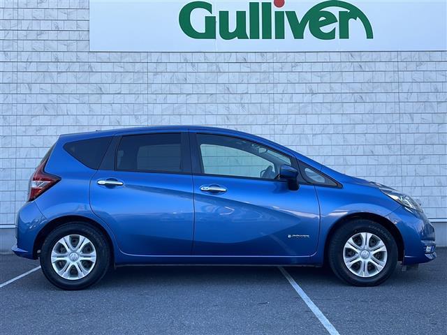 ノート e-パワー X 純正ナビ Bluetooth フルセグ CD DVD ETC エマージェンシーブレーキ 横滑り防止 レーンキープアラート ウィンカーミラー ドアバイザー プッシュスタート スマートキー×2(32枚目)