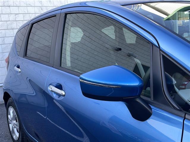 ノート e-パワー X 純正ナビ Bluetooth フルセグ CD DVD ETC エマージェンシーブレーキ 横滑り防止 レーンキープアラート ウィンカーミラー ドアバイザー プッシュスタート スマートキー×2(37枚目)