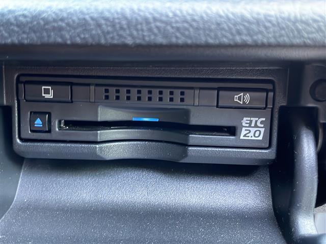 クラウンハイブリッド アスリートS 純正SDナビ・Bluetooth CD DVD・TV フルセグ・バックカメラ 追従式クルーズコントロール ETC2.0 ドライブレコーダー 前席パワーシート 純正17インチアルミホイール(7枚目)