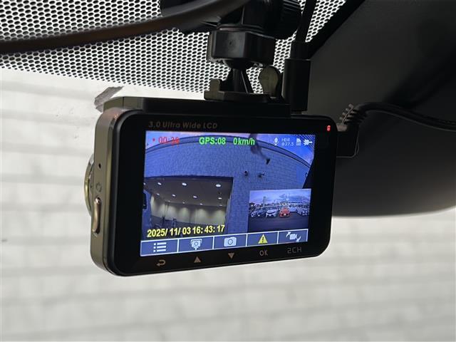 カローラツーリング ハイブリッド S 純正ナビ Bluetooth 前後ドライブレコーダー バックカメラ クルーズコントロール レーンキープアシスト 電格ミラー ETC 純正ナビ 純正フロアマット シートヒーター ステアリングヒーター(6枚目)