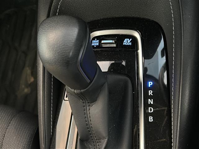 カローラツーリング ハイブリッド S 純正ナビ Bluetooth 前後ドライブレコーダー バックカメラ クルーズコントロール レーンキープアシスト 電格ミラー ETC 純正ナビ 純正フロアマット シートヒーター ステアリングヒーター(24枚目)