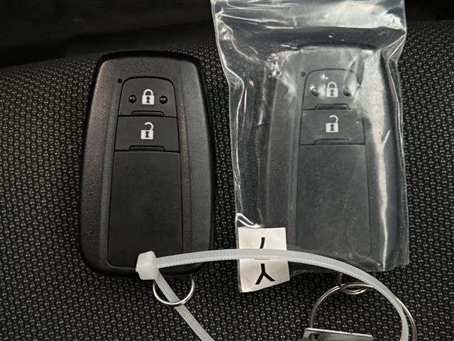 カローラツーリング ハイブリッド S 純正ナビ Bluetooth 前後ドライブレコーダー バックカメラ クルーズコントロール レーンキープアシスト 電格ミラー ETC 純正ナビ 純正フロアマット シートヒーター ステアリングヒーター(27枚目)