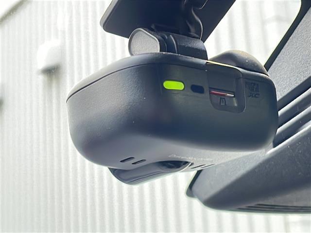 スイフトスポーツ ベースグレード ◇純正SDナビ・CN-RZ846・Bluetooth CD DVD・TV フルセグ・アラウンドビューモニター◇追従式クルーズコントロール◇ドライブレコーダー◇ETC◇プッシュスタート(5枚目)