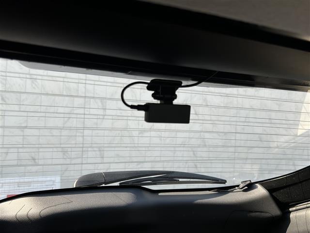 ヤリスクロス ハイブリッドＺ　純正ナビ　Ｂｌｕｅｔｏｏｔｈ　アラウンドビューモニター　前後ドライブレコーダー　パーキングアシスト　モデリスタエアロ　シートヒーター　ＥＴＣ　クルーズコントロール　パワーバックドア　パワーシート（7枚目）