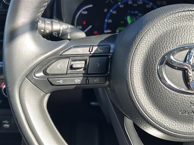 ヤリスクロス ハイブリッドＺ　純正ナビ　Ｂｌｕｅｔｏｏｔｈ　アラウンドビューモニター　前後ドライブレコーダー　パーキングアシスト　モデリスタエアロ　シートヒーター　ＥＴＣ　クルーズコントロール　パワーバックドア　パワーシート（11枚目）