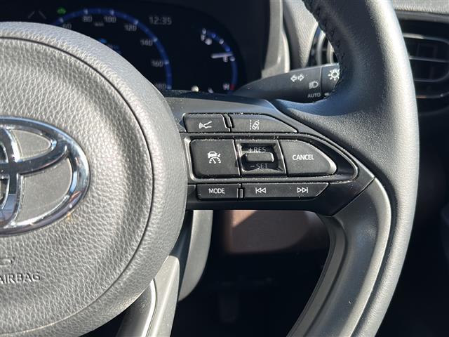 ヤリスクロス ハイブリッドＺ　純正ナビ　Ｂｌｕｅｔｏｏｔｈ　アラウンドビューモニター　前後ドライブレコーダー　パーキングアシスト　モデリスタエアロ　シートヒーター　ＥＴＣ　クルーズコントロール　パワーバックドア　パワーシート（12枚目）