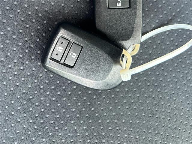 ハイエースバン スーパーGL ダークプライム フルセグTV Bluetooth バックカメラ ドライブレコーダー ETC 後席エアコン 両側イージースライドドア ハーフレザーシート チップアップシート フルフラット仕様 LEDヘッドライト(22枚目)