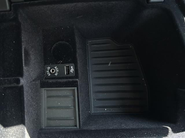 5シリーズ 523dツーリング Mスポーツ 純正ナビ バックカメラ Bluetooth ドライブレコーダー ETC クルーズコントロール パドルシフト オートライト レザーシート パワーシート シートヒーター パワーバックドア 横滑り防止機能(28枚目)