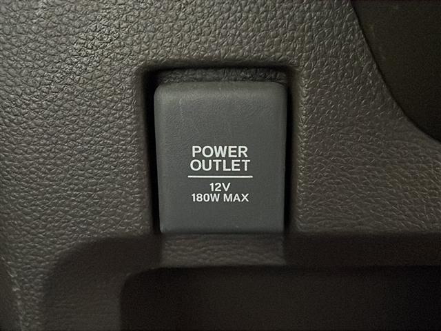 気になる車はすぐにお問い合わせください！画面右側の００６６から始まる無料ダイヤルからお問い合わせ下さい！専門スタッフがお車のご質問にお答えいたします！