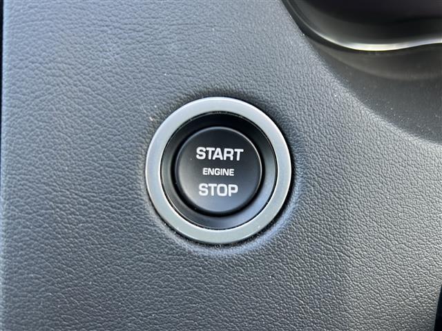 Eペイス SE P200 ◇ワンオーナー◇純正メモリナビ・Bluetooth USB・アラウンドビューモニター◇追従式クルーズコントロール◇ドアバイザー◇パドルシフト◇ドライブレコーダー◇レザーシート(25枚目)