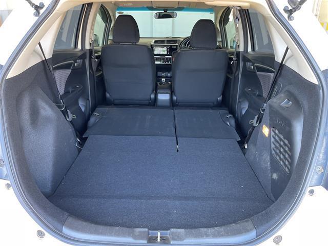 フィットハイブリッド Ｆ　１オーナー　純正インターナビ　Ｂカメラ　ＥＴＣ　横滑り防止装置　盗難防止装置　ＬＥＤヘッドライト　ＬＥＤフォグライト　オートライト　電動格納式リモコンカラードドアミラー（オートリトラミラー）（25枚目）