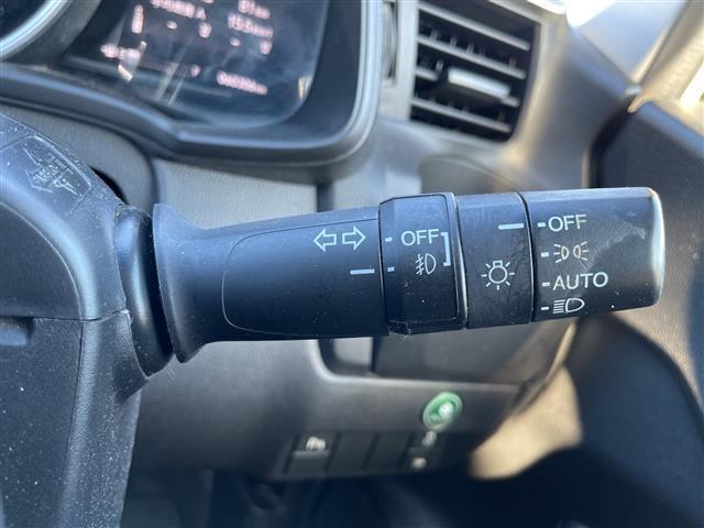 フィットハイブリッド Ｆ　１オーナー　純正インターナビ　Ｂカメラ　ＥＴＣ　横滑り防止装置　盗難防止装置　ＬＥＤヘッドライト　ＬＥＤフォグライト　オートライト　電動格納式リモコンカラードドアミラー（オートリトラミラー）（27枚目）