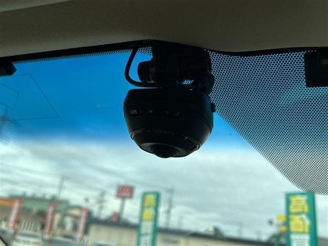 ヴェルファイア ２．５Ｖ　純正ナビ　Ｂｌｕｅｔｏｏｔｈ　フルセグＴＶ　バックカメラ　ドライブレコーダー　ＥＴＣ　スペアキー　両側パワースライドドア　パワーバックドア　パワーシート　レザーシート　エアシート　後席エアコン　ＬＥＤ（8枚目）