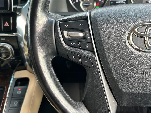 ヴェルファイア ２．５Ｖ　純正ナビ　Ｂｌｕｅｔｏｏｔｈ　フルセグＴＶ　バックカメラ　ドライブレコーダー　ＥＴＣ　スペアキー　両側パワースライドドア　パワーバックドア　パワーシート　レザーシート　エアシート　後席エアコン　ＬＥＤ（14枚目）