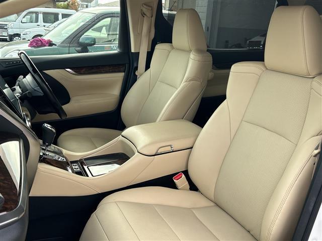 ヴェルファイア ２．５Ｖ　純正ナビ　Ｂｌｕｅｔｏｏｔｈ　フルセグＴＶ　バックカメラ　ドライブレコーダー　ＥＴＣ　スペアキー　両側パワースライドドア　パワーバックドア　パワーシート　レザーシート　エアシート　後席エアコン　ＬＥＤ（17枚目）