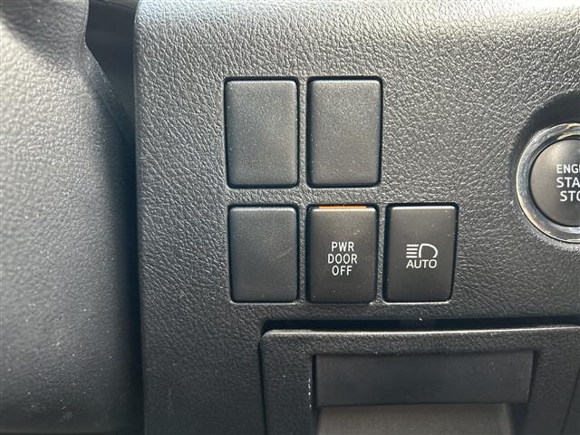 ヴェルファイア ２．５Ｖ　純正ナビ　Ｂｌｕｅｔｏｏｔｈ　フルセグＴＶ　バックカメラ　ドライブレコーダー　ＥＴＣ　スペアキー　両側パワースライドドア　パワーバックドア　パワーシート　レザーシート　エアシート　後席エアコン　ＬＥＤ（25枚目）