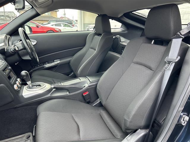 フェアレディＺ ベースグレード　◇純正ＨＤＤナビ◇バックカメラ◇オーディオ◇ＣＤ　ＦＭ　ＡＭ◇ＭＴモード付ＡＴ◇純正１８インチアルミホイール◇リモコンキー◇横滑り防止装置◇盗難防止装置◇ＨＩＤヘッドライト（14枚目）