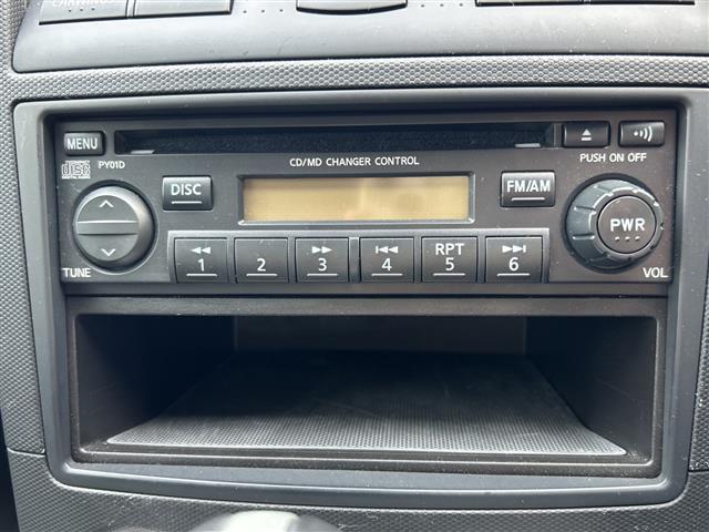 フェアレディＺ ベースグレード　◇純正ＨＤＤナビ◇バックカメラ◇オーディオ◇ＣＤ　ＦＭ　ＡＭ◇ＭＴモード付ＡＴ◇純正１８インチアルミホイール◇リモコンキー◇横滑り防止装置◇盗難防止装置◇ＨＩＤヘッドライト（18枚目）