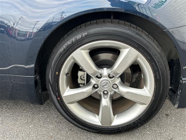 フェアレディＺ ベースグレード　◇純正ＨＤＤナビ◇バックカメラ◇オーディオ◇ＣＤ　ＦＭ　ＡＭ◇ＭＴモード付ＡＴ◇純正１８インチアルミホイール◇リモコンキー◇横滑り防止装置◇盗難防止装置◇ＨＩＤヘッドライト（41枚目）