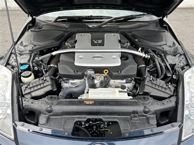 フェアレディＺ ベースグレード　◇純正ＨＤＤナビ◇バックカメラ◇オーディオ◇ＣＤ　ＦＭ　ＡＭ◇ＭＴモード付ＡＴ◇純正１８インチアルミホイール◇リモコンキー◇横滑り防止装置◇盗難防止装置◇ＨＩＤヘッドライト（44枚目）