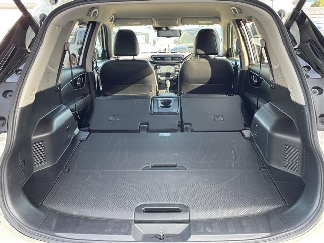 エクストレイル ２０Ｘｉ　純正ナビ　フルセグＴＶ　Ｂｌｕｅｔｏｏｔｈ　アラウンドビューモニター　デジタルインナーミラー　プロパイロット　クルーズコントロール　パワーバックドア　ルーフレール　全席シートヒーター　スペアキー（12枚目）