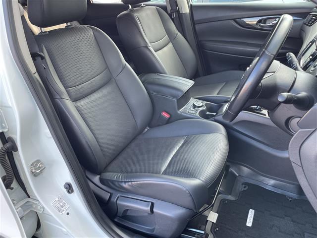 エクストレイル ２０Ｘｉ　純正ナビ　フルセグＴＶ　Ｂｌｕｅｔｏｏｔｈ　アラウンドビューモニター　デジタルインナーミラー　プロパイロット　クルーズコントロール　パワーバックドア　ルーフレール　全席シートヒーター　スペアキー（13枚目）