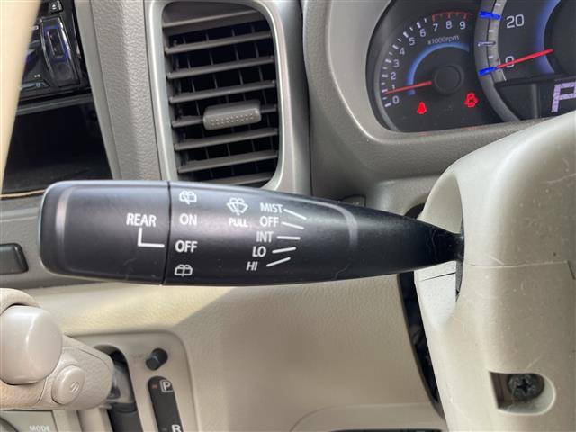 スペーシア Ｘ　１オーナー　オーディオ　スタッドレス積込盗難防止装置　ベンチシート　プッシュスタート　スマートキー　ドアバイザー　両側スライドドア　片側パワースライドドア　純正フロアマット　取扱説明書　保証書（5枚目）