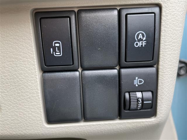 スペーシア Ｘ　１オーナー　オーディオ　スタッドレス積込盗難防止装置　ベンチシート　プッシュスタート　スマートキー　ドアバイザー　両側スライドドア　片側パワースライドドア　純正フロアマット　取扱説明書　保証書（7枚目）