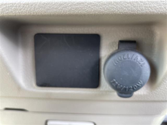 スペーシア Ｘ　１オーナー　オーディオ　スタッドレス積込盗難防止装置　ベンチシート　プッシュスタート　スマートキー　ドアバイザー　両側スライドドア　片側パワースライドドア　純正フロアマット　取扱説明書　保証書（12枚目）