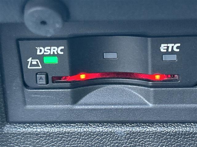 パサートヴァリアント TSI Rライン ◇純正メモリナビ・Discover Pro・Bluetooth CD DVD・バックカメラ◇追従式クルーズコントロール◇スペアキー◇電動バックドア◇レザーシート◇シートヒーター(6枚目)
