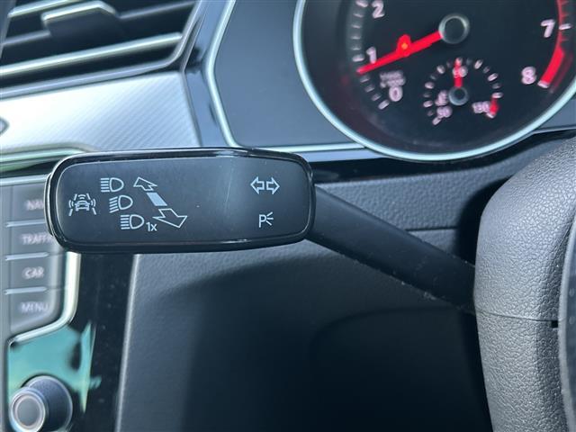 パサートヴァリアント TSI Rライン ◇純正メモリナビ・Discover Pro・Bluetooth CD DVD・バックカメラ◇追従式クルーズコントロール◇スペアキー◇電動バックドア◇レザーシート◇シートヒーター(20枚目)